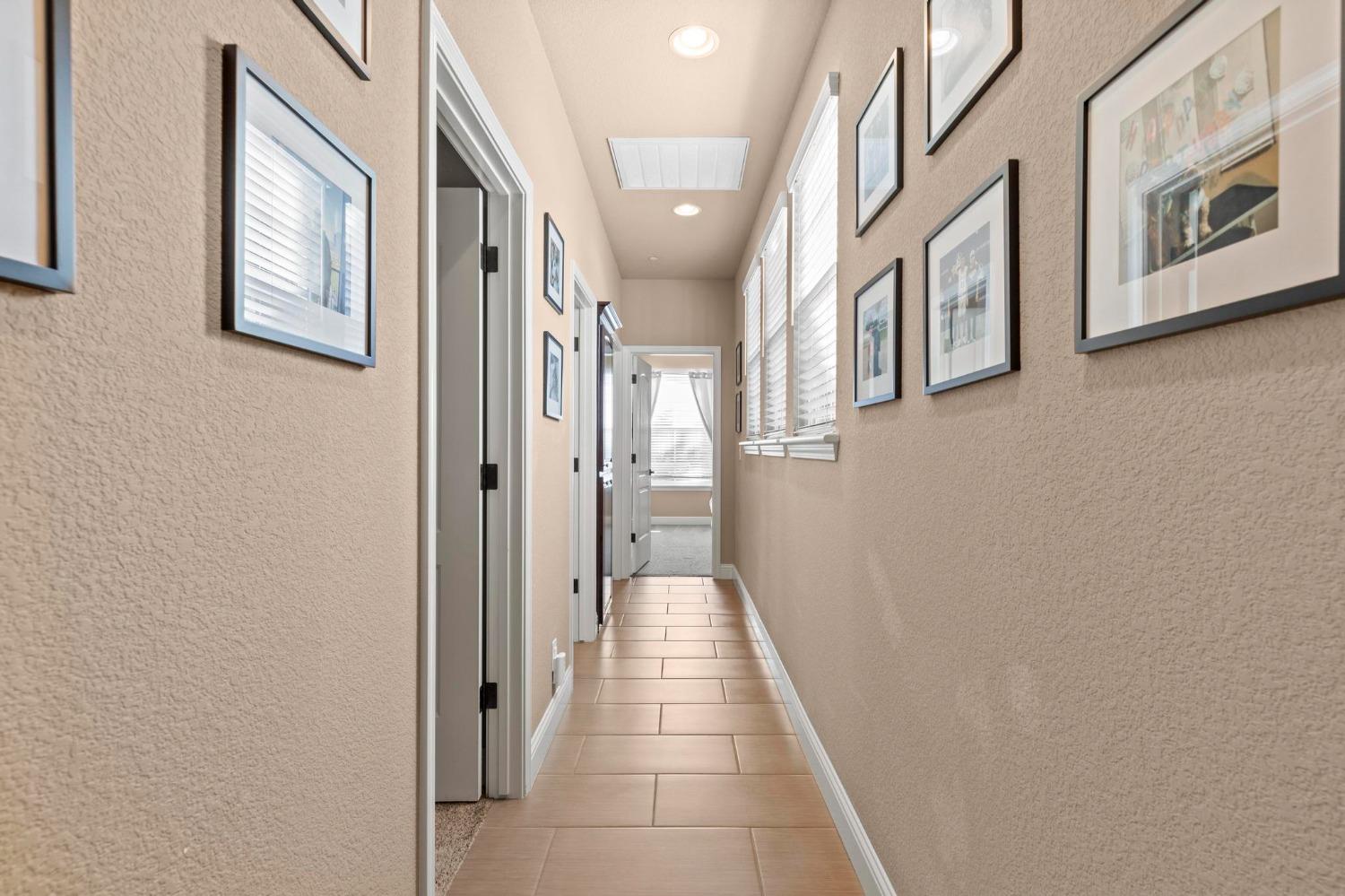 Detail Gallery Image 10 of 38 For 2190 Ne Newcastle Dr, Yuba City,  CA 95991 - 4 Beds | 2/1 Baths