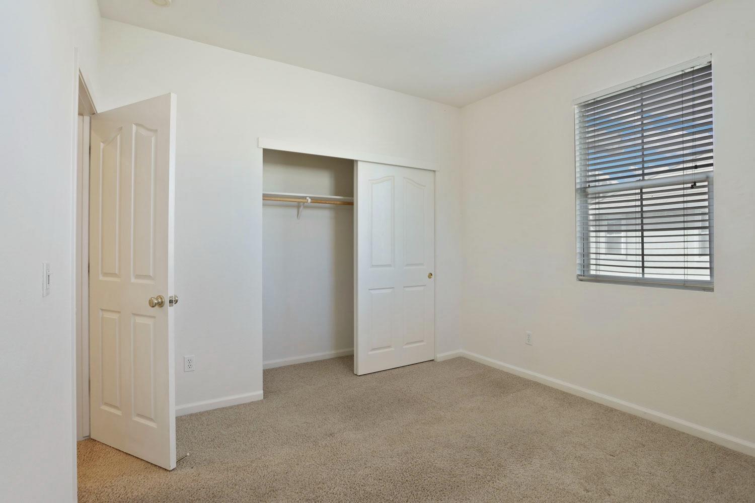 Detail Gallery Image 23 of 46 For 1745 Silvershire Dr, Stockton,  CA 95206 - 3 Beds | 2/1 Baths