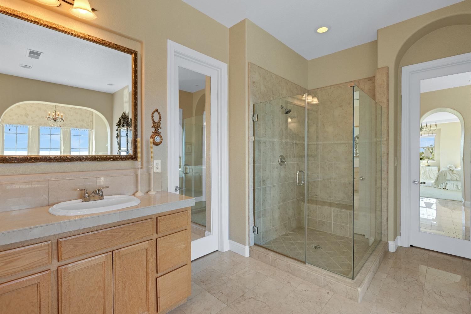 Detail Gallery Image 38 of 56 For 5021 Monteverde Ln, Lincoln,  CA 95648 - 5 Beds | 3/1 Baths