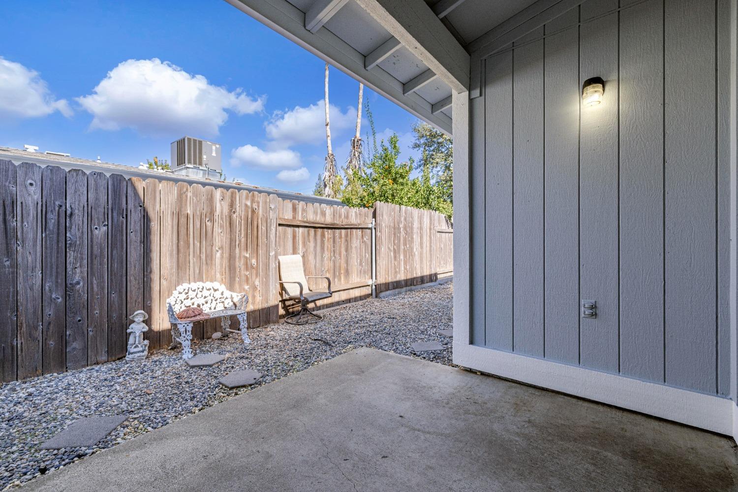 Detail Gallery Image 33 of 37 For 8328 Deville Oaks Way, Citrus Heights,  CA 95621 - 3 Beds | 2 Baths