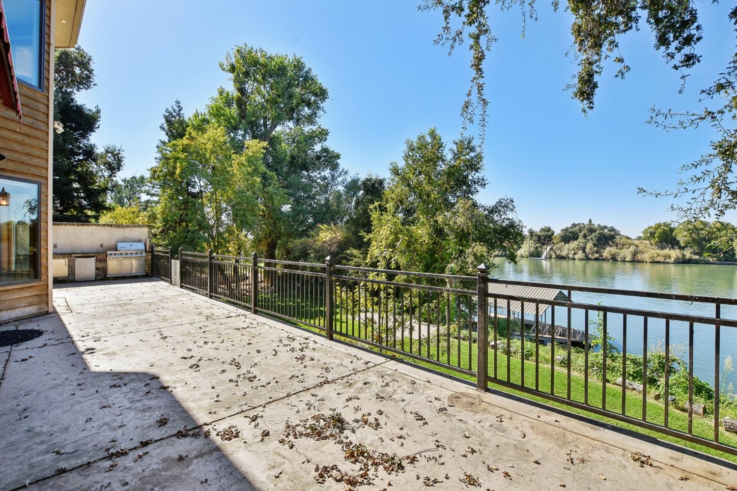 Detail Gallery Image 47 of 73 For 7027 Garden Hwy, Sacramento,  CA 95837 - 4 Beds | 3/1 Baths