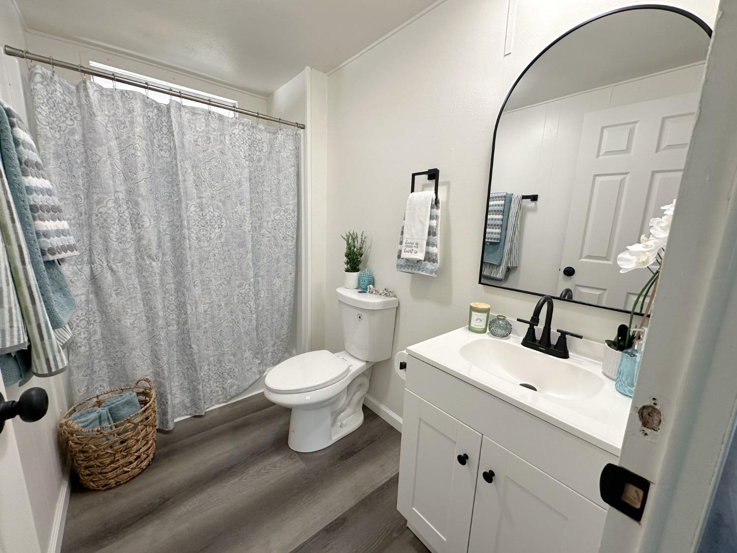 Detail Gallery Image 13 of 18 For 56 Village Green Dr, Sacramento,  CA 95838 - 2 Beds | 2 Baths