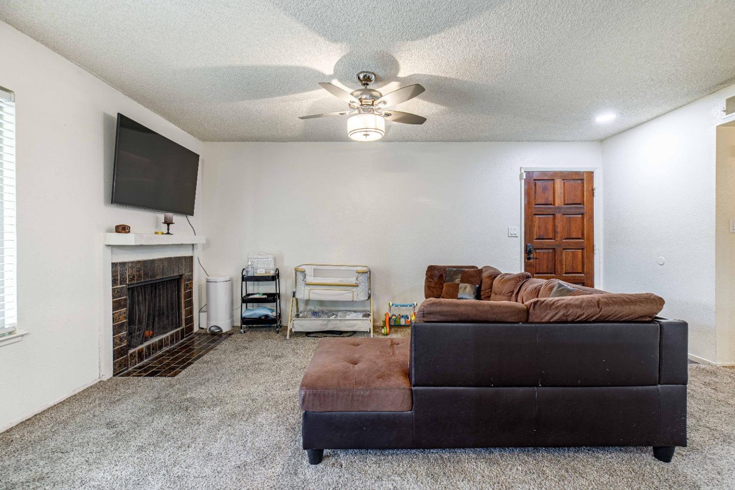 Detail Gallery Image 6 of 38 For 3700 Tully Rd #87,  Modesto,  CA 95356 - 1 Beds | 1 Baths