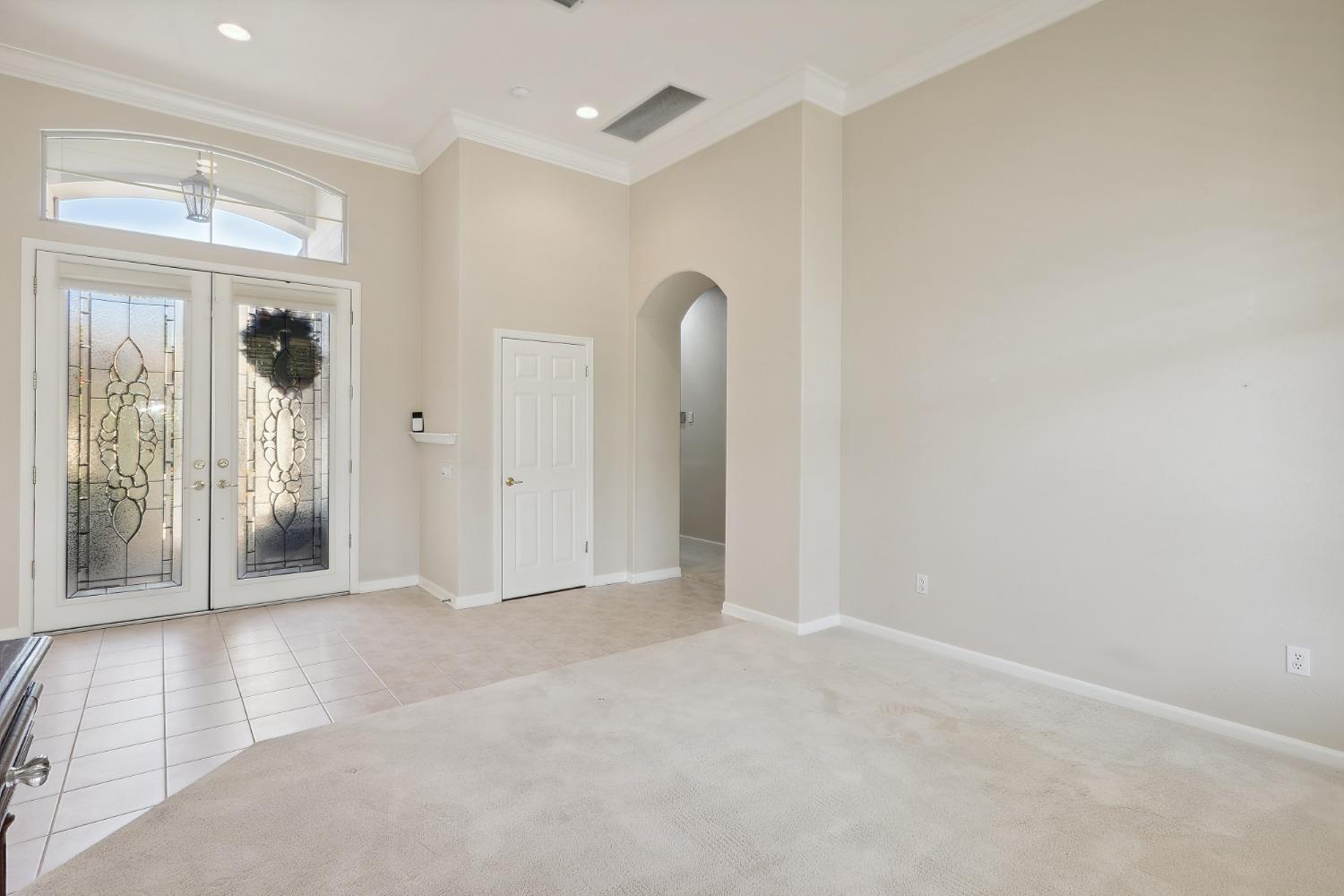 Detail Gallery Image 6 of 60 For 7125 Kingbird Ln, Roseville,  CA 95747 - 3 Beds | 2/1 Baths