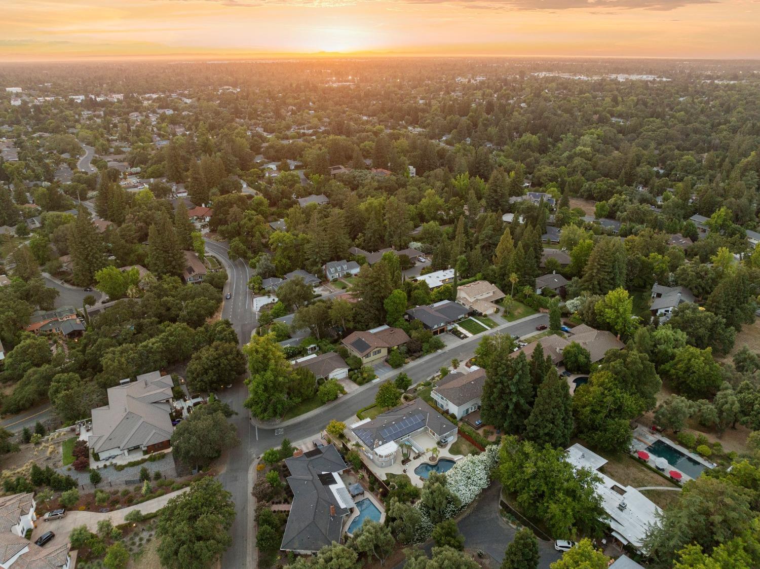 Detail Gallery Image 82 of 83 For 3006 Scenic Heights Way, Carmichael,  CA 95608 - 4 Beds | 3 Baths