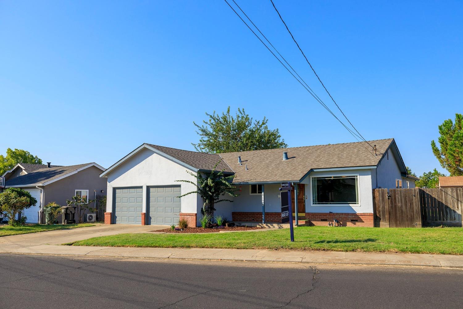 Detail Gallery Image 3 of 62 For 415 N Fremont St, Manteca,  CA 95336 - 3 Beds | 2 Baths