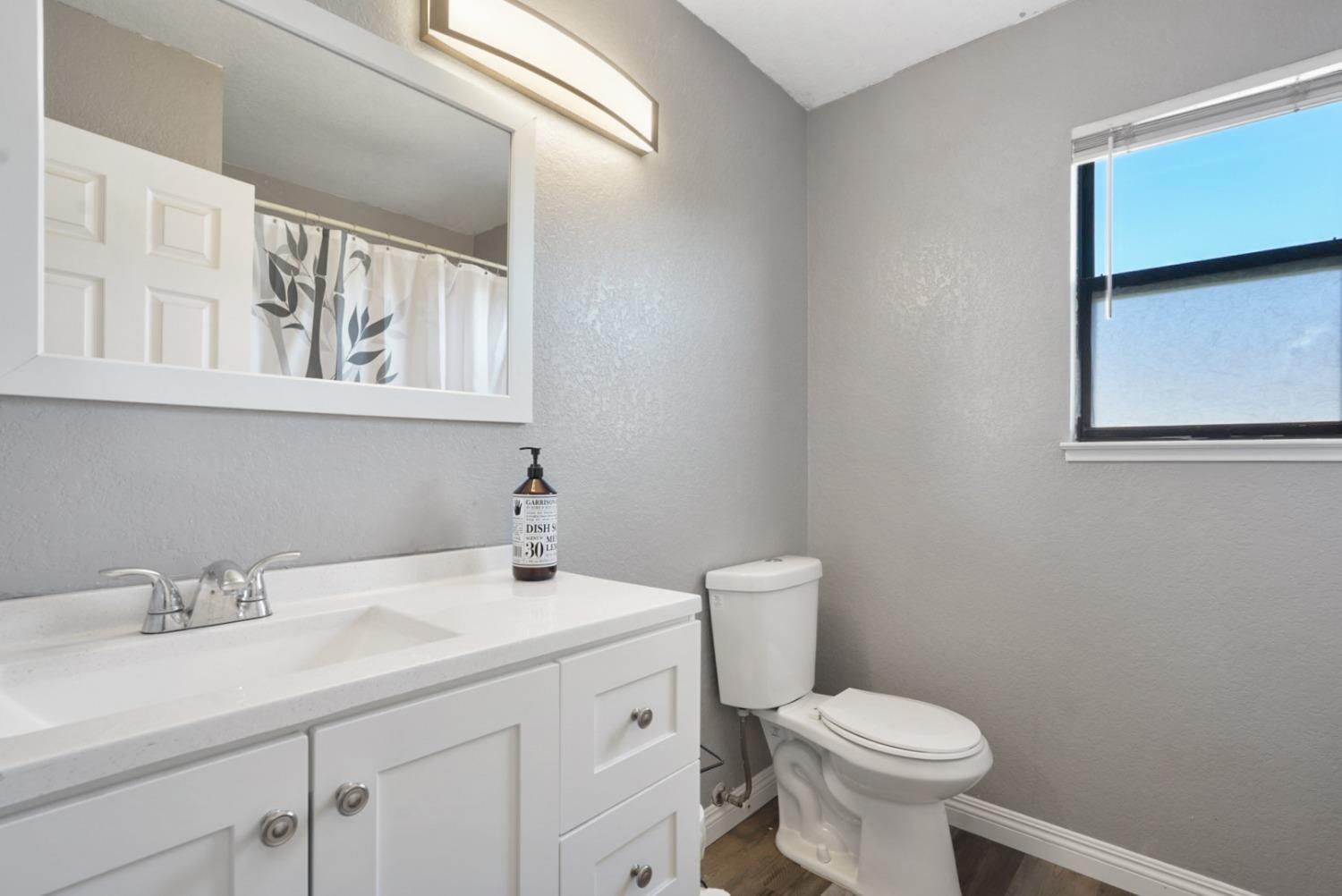 Detail Gallery Image 22 of 31 For 2509 Merle Ave, Modesto,  CA 95355 - 3 Beds | 2/1 Baths