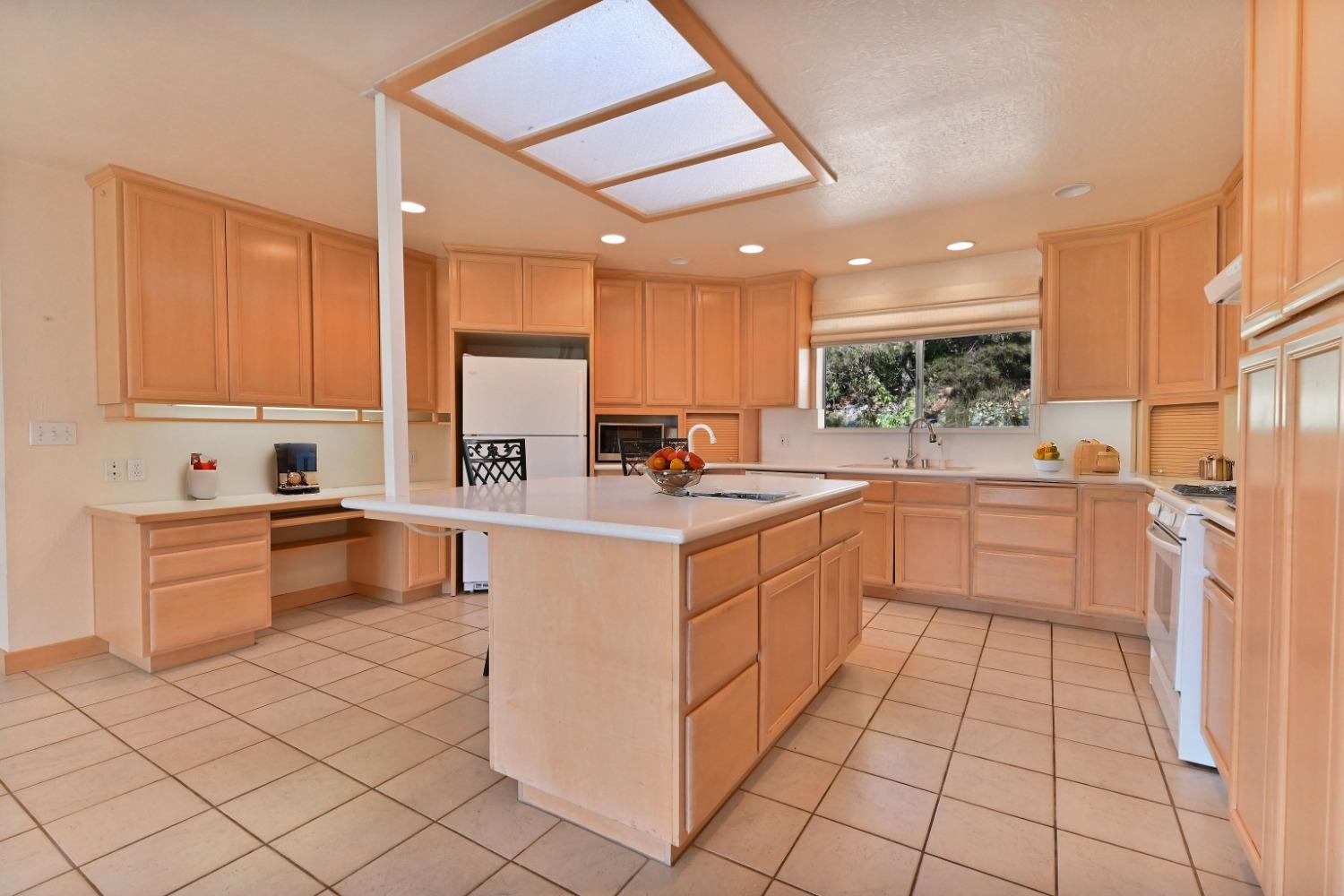 Detail Gallery Image 10 of 60 For 10162 Amador St, Jackson,  CA 95642 - 3 Beds | 2 Baths