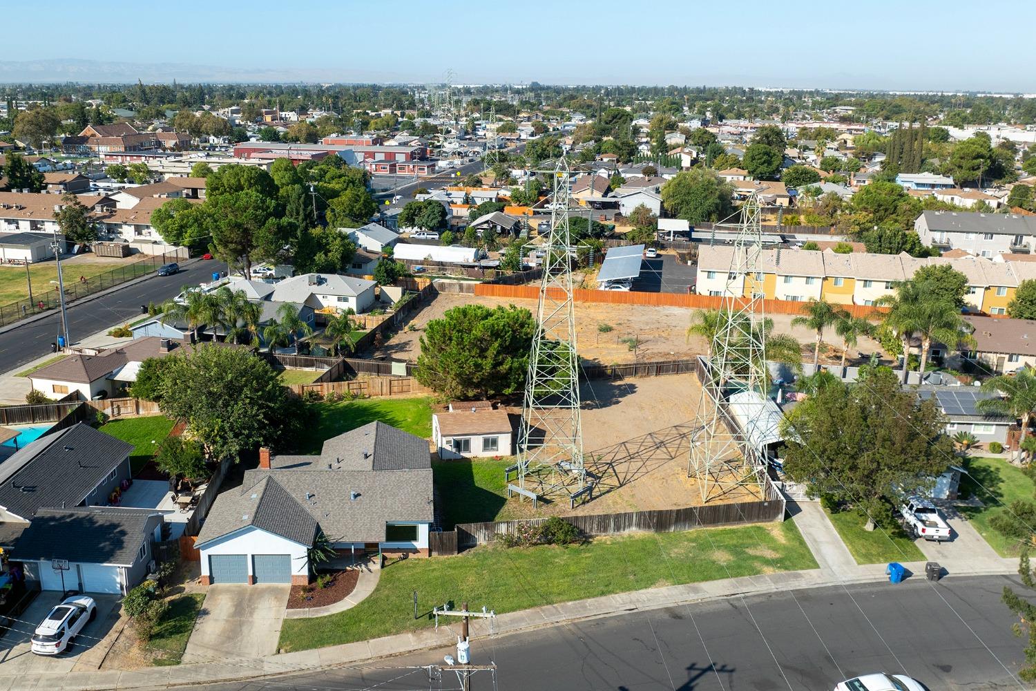 Detail Gallery Image 1 of 62 For 415 N Fremont St, Manteca,  CA 95336 - 3 Beds | 2 Baths