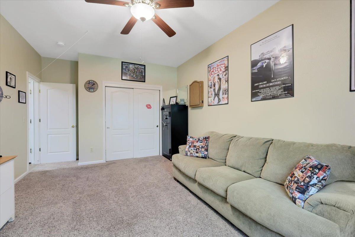 Detail Gallery Image 15 of 64 For 1856 Rutherford Ct, Yuba City,  CA 95993 - 4 Beds | 2/1 Baths