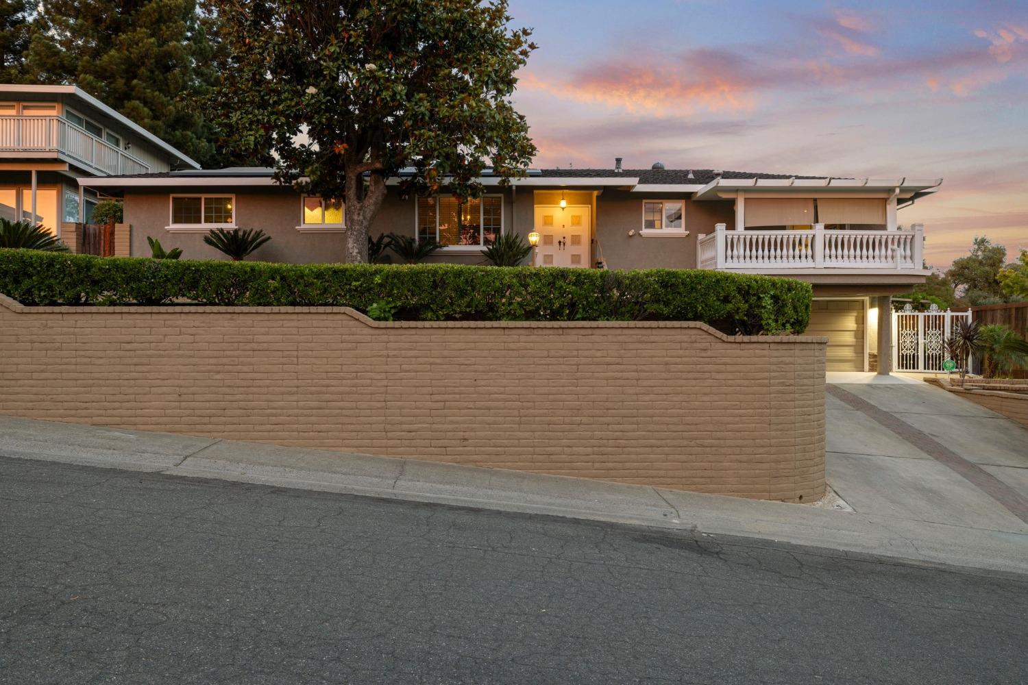 Detail Gallery Image 75 of 83 For 3006 Scenic Heights Way, Carmichael,  CA 95608 - 4 Beds | 3 Baths