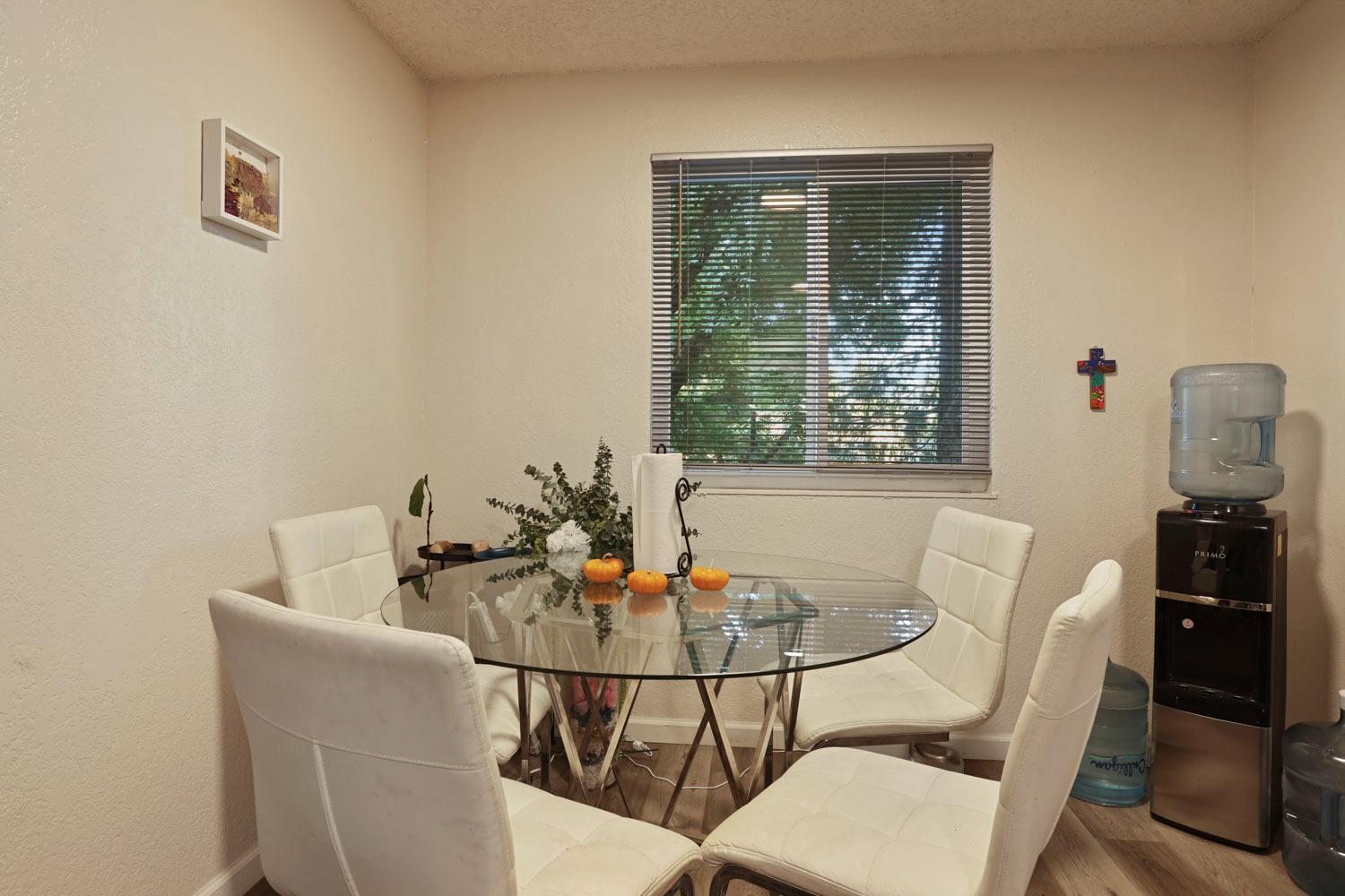 Detail Gallery Image 5 of 18 For 4332 Pacific Ave #58,  Stockton,  CA 95207 - 1 Beds | 1 Baths