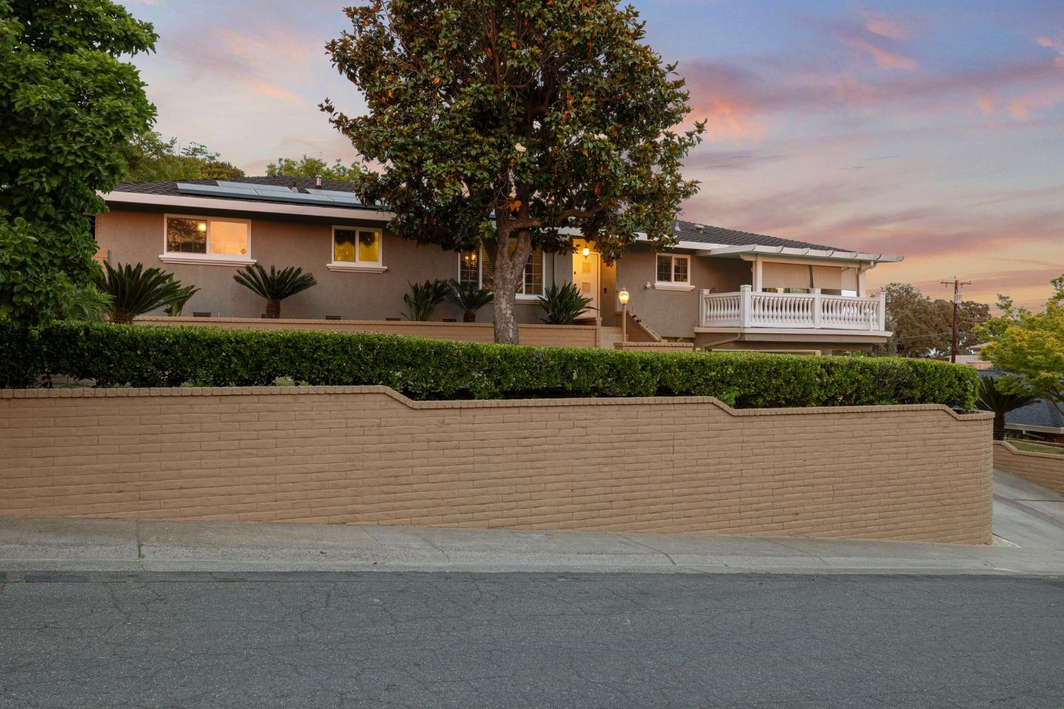 Detail Gallery Image 74 of 83 For 3006 Scenic Heights Way, Carmichael,  CA 95608 - 4 Beds | 3 Baths