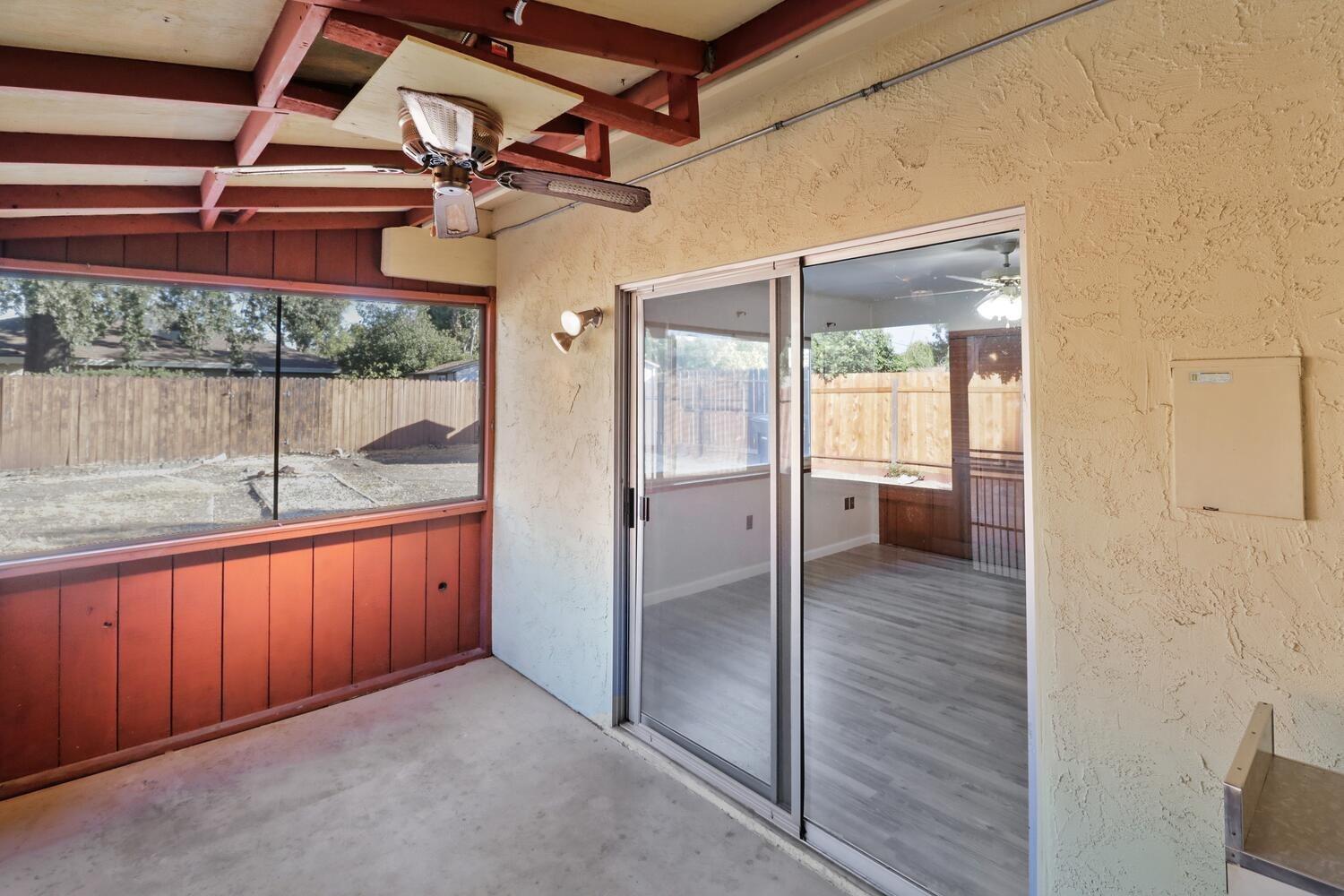 Detail Gallery Image 31 of 39 For 341 Delagua Way, Sacramento,  CA 95838 - 2 Beds | 2 Baths