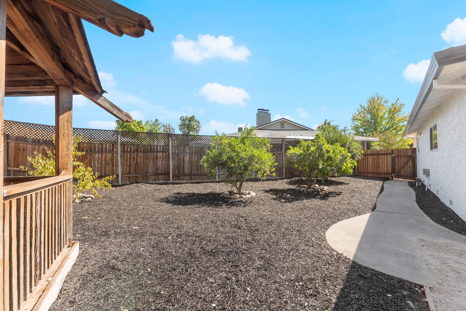 Detail Gallery Image 28 of 29 For 1817 St Ann Ct, Carmichael,  CA 95608 - 3 Beds | 2 Baths