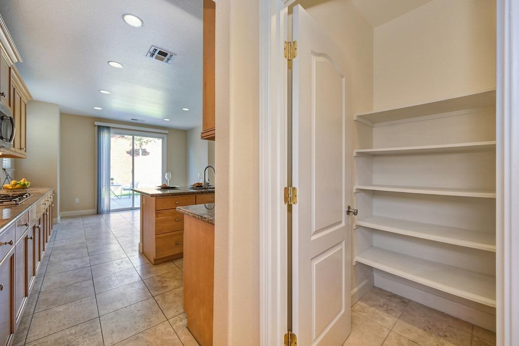 Detail Gallery Image 25 of 63 For 4071 Borders Dr, El Dorado Hills,  CA 95762 - 4 Beds | 2/1 Baths