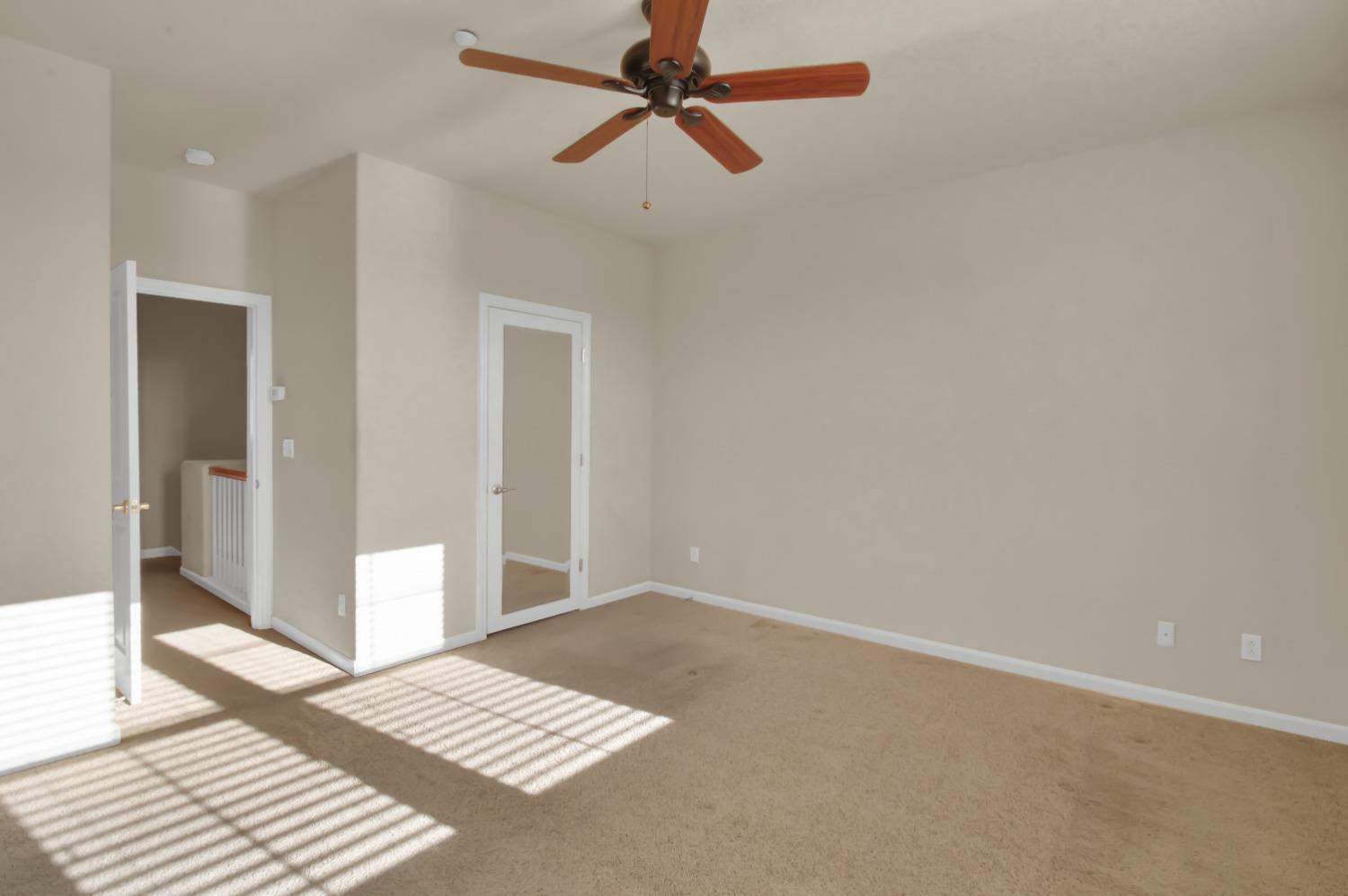 Detail Gallery Image 33 of 43 For 555 Clydesdale Dr #54,  Oakdale,  CA 95361 - 3 Beds | 2/1 Baths