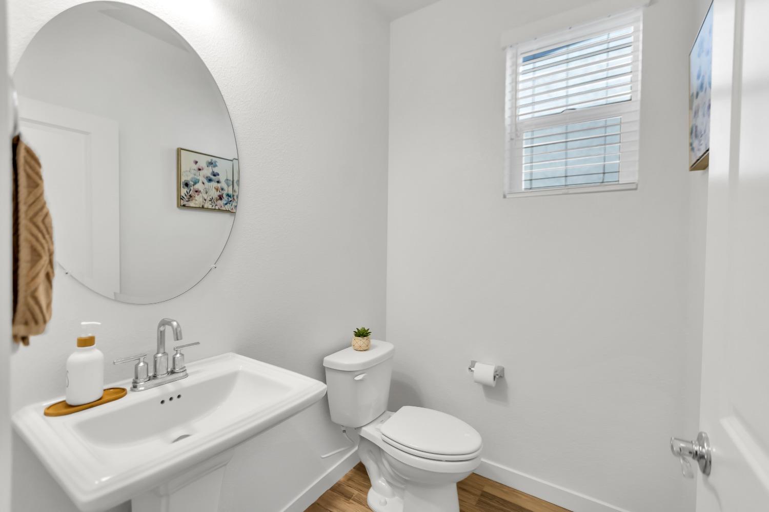 Detail Gallery Image 11 of 62 For 2897 Wheat Grass St, Sacramento,  CA 95833 - 3 Beds | 2/1 Baths