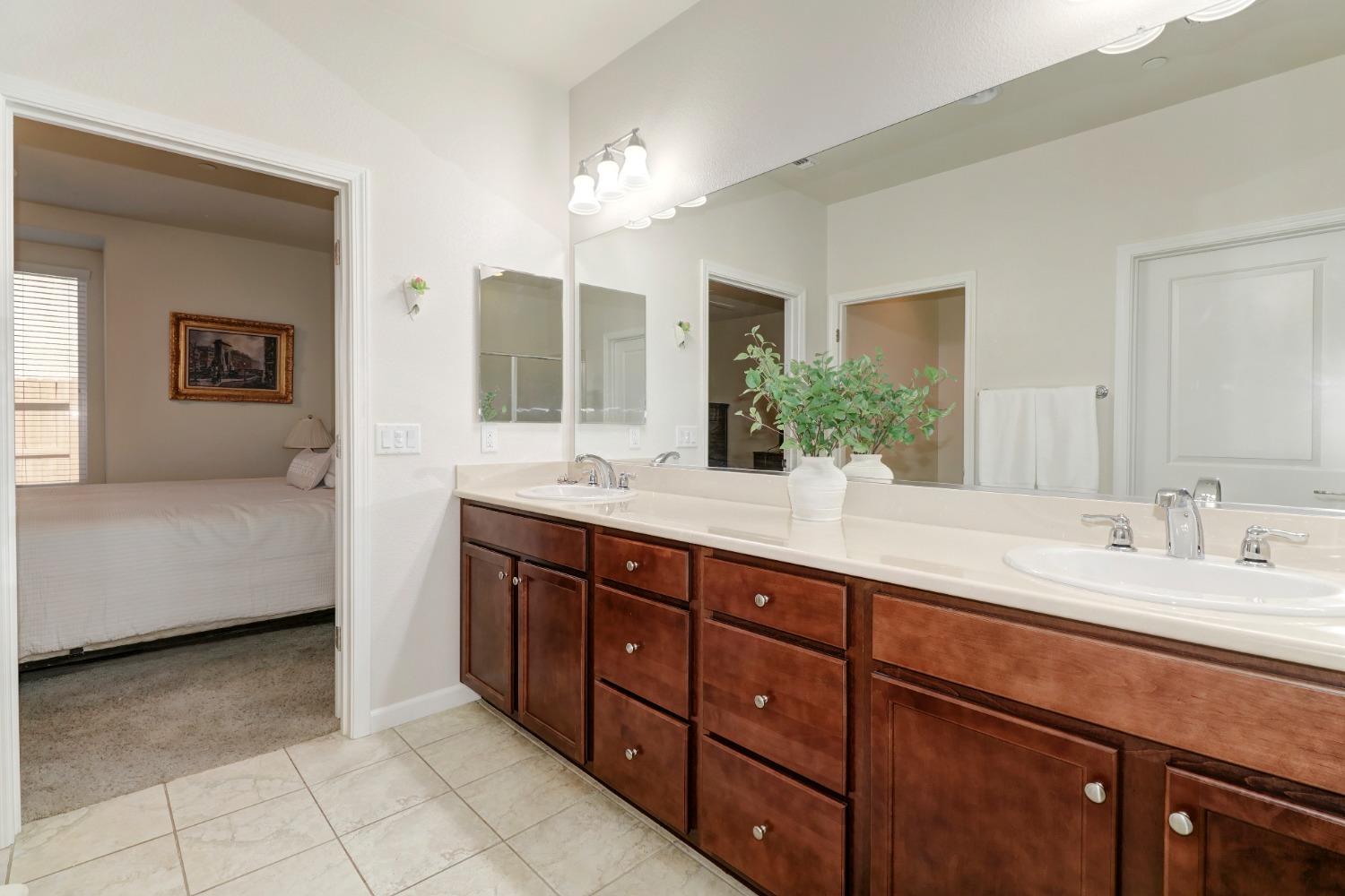 Detail Gallery Image 25 of 49 For 9984 Westminster Way, Elk Grove,  CA 95757 - 3 Beds | 2 Baths