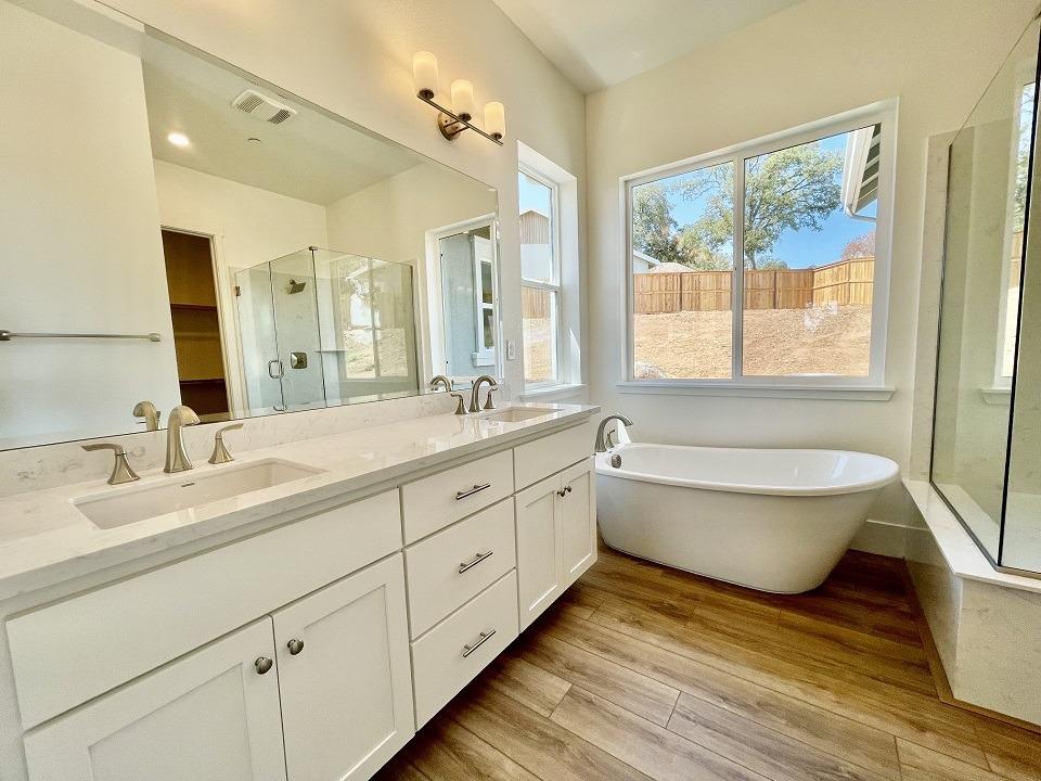 Detail Gallery Image 14 of 31 For 8732 Sommelier Dr, Plymouth,  CA 95669 - 4 Beds | 3/1 Baths