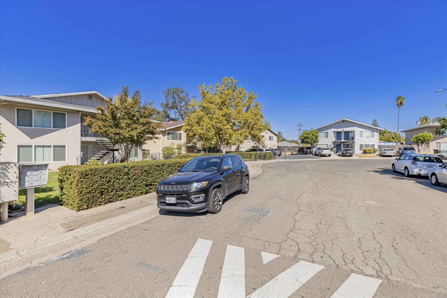 Northcrest Circle, Carmichael, California image 43