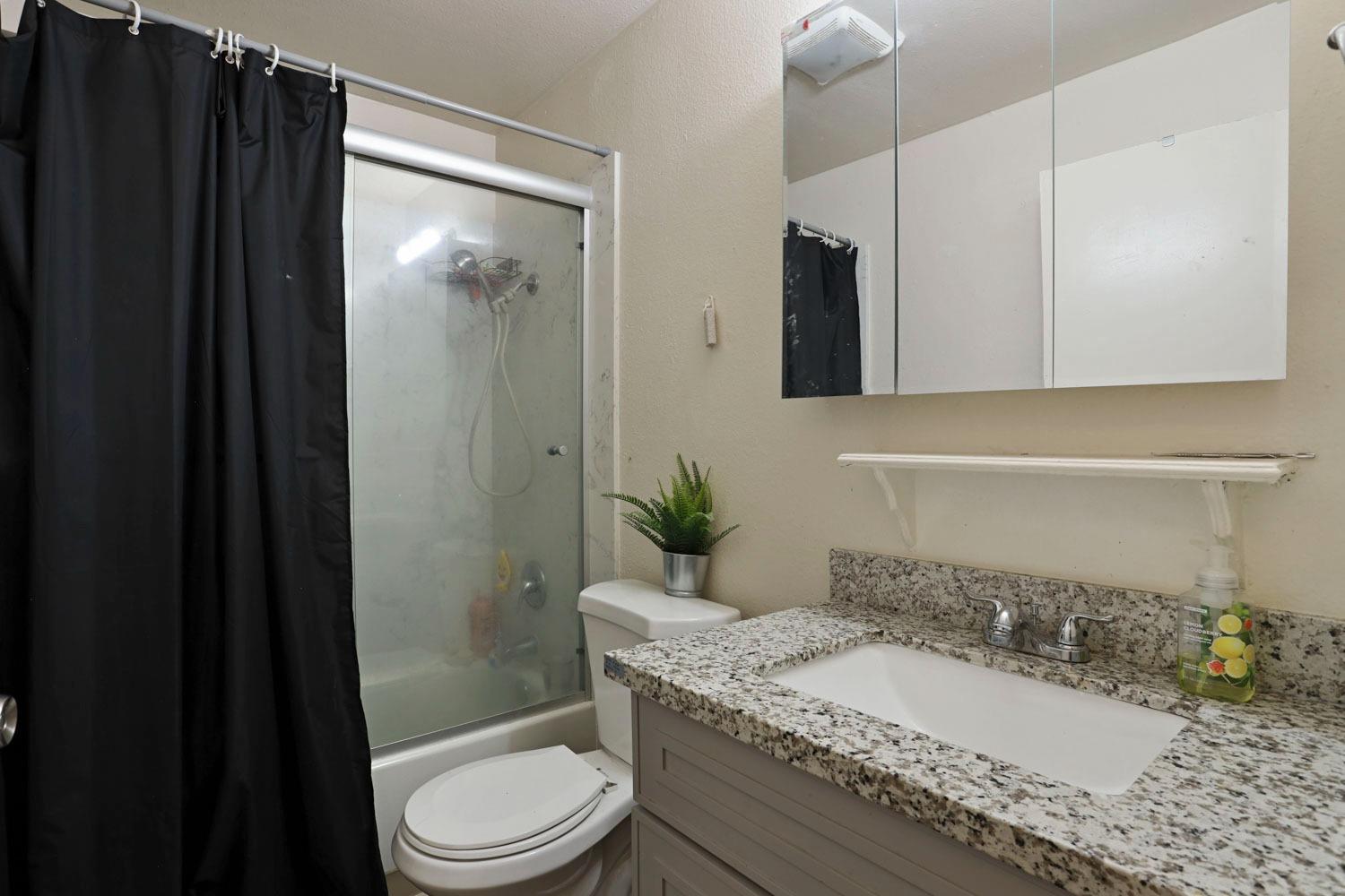 Detail Gallery Image 8 of 18 For 4332 Pacific Ave #58,  Stockton,  CA 95207 - 1 Beds | 1 Baths