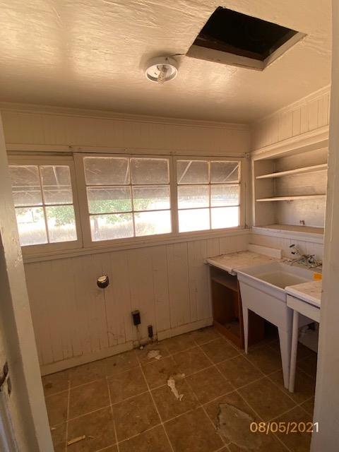 Detail Gallery Image 5 of 13 For 12060 Quiggle Rd, Herald,  CA 95638 - 3 Beds | 1 Baths