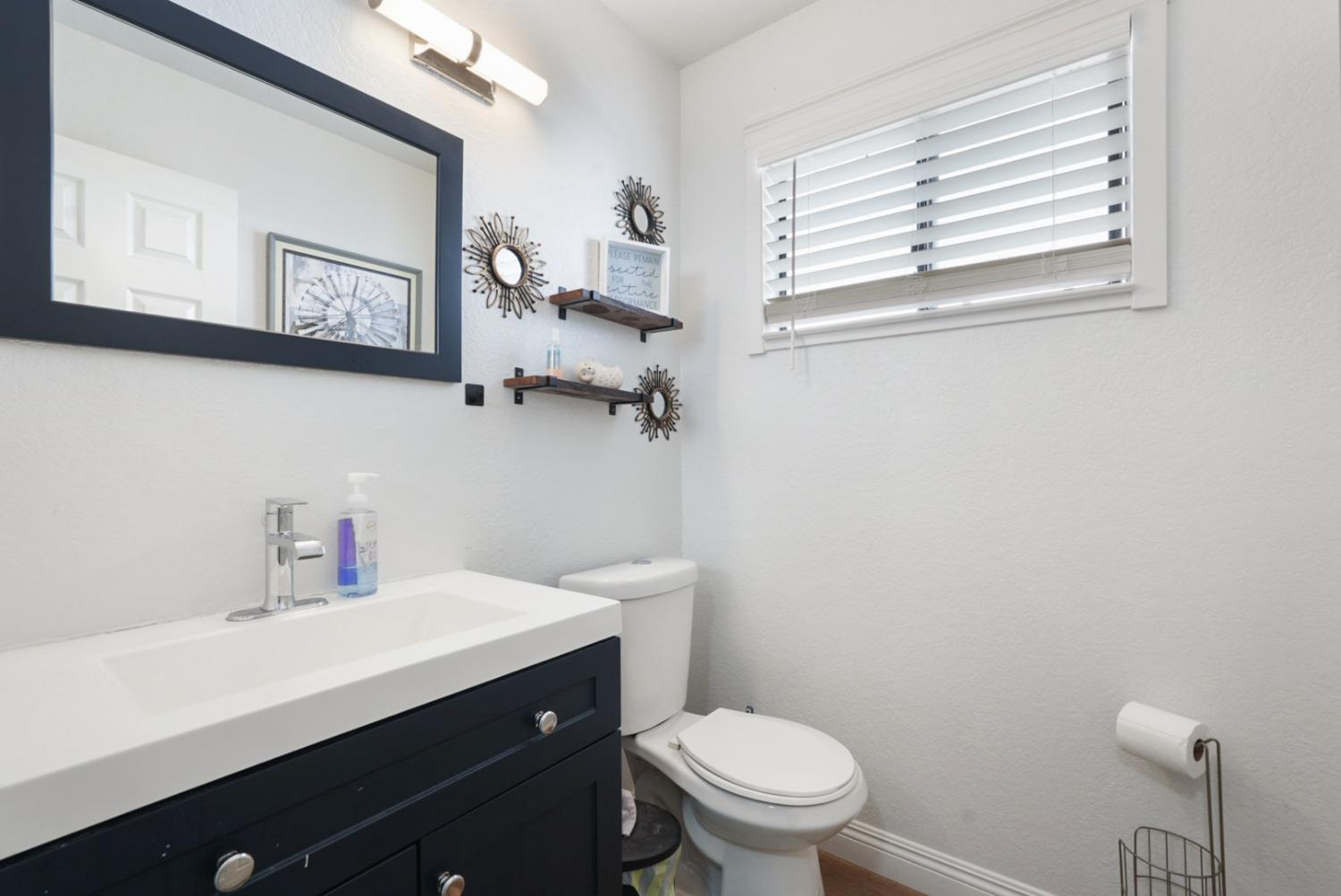 Detail Gallery Image 15 of 31 For 2509 Merle Ave, Modesto,  CA 95355 - 3 Beds | 2/1 Baths