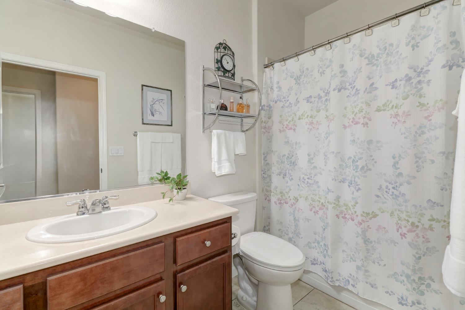 Detail Gallery Image 27 of 49 For 9984 Westminster Way, Elk Grove,  CA 95757 - 3 Beds | 2 Baths