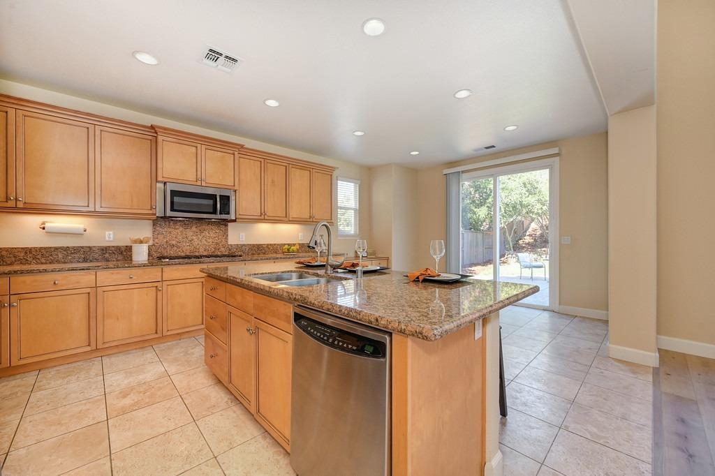 Detail Gallery Image 18 of 63 For 4071 Borders Dr, El Dorado Hills,  CA 95762 - 4 Beds | 2/1 Baths