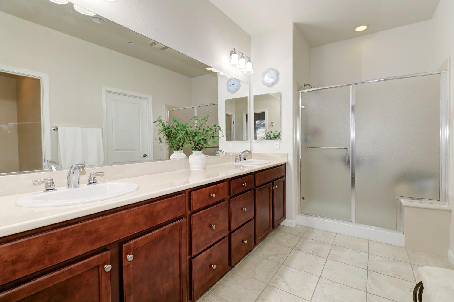 Detail Gallery Image 24 of 49 For 9984 Westminster Way, Elk Grove,  CA 95757 - 3 Beds | 2 Baths