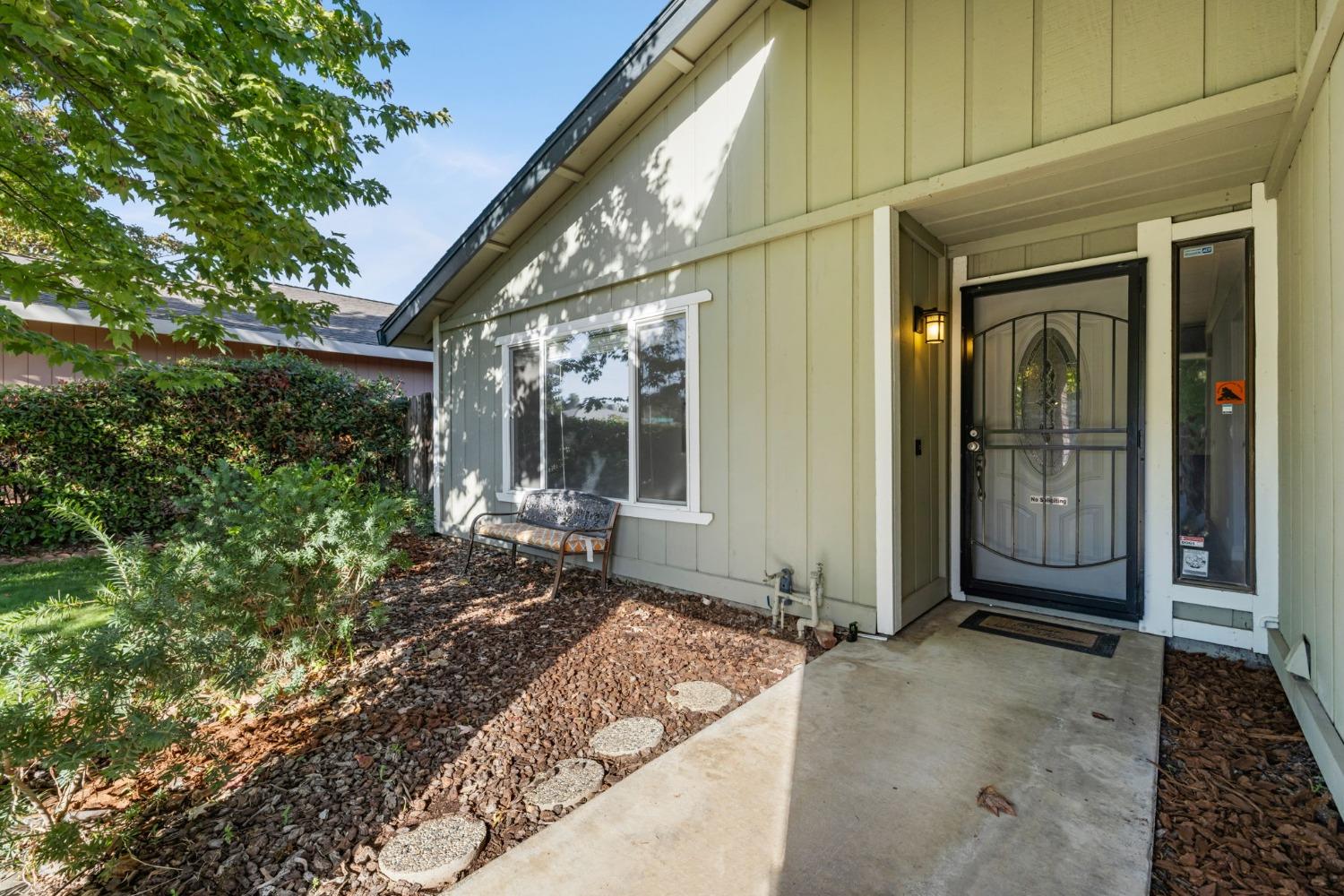 Detail Gallery Image 7 of 46 For 6556 Oakcreek Way, Citrus Heights,  CA 95621 - 4 Beds | 2 Baths