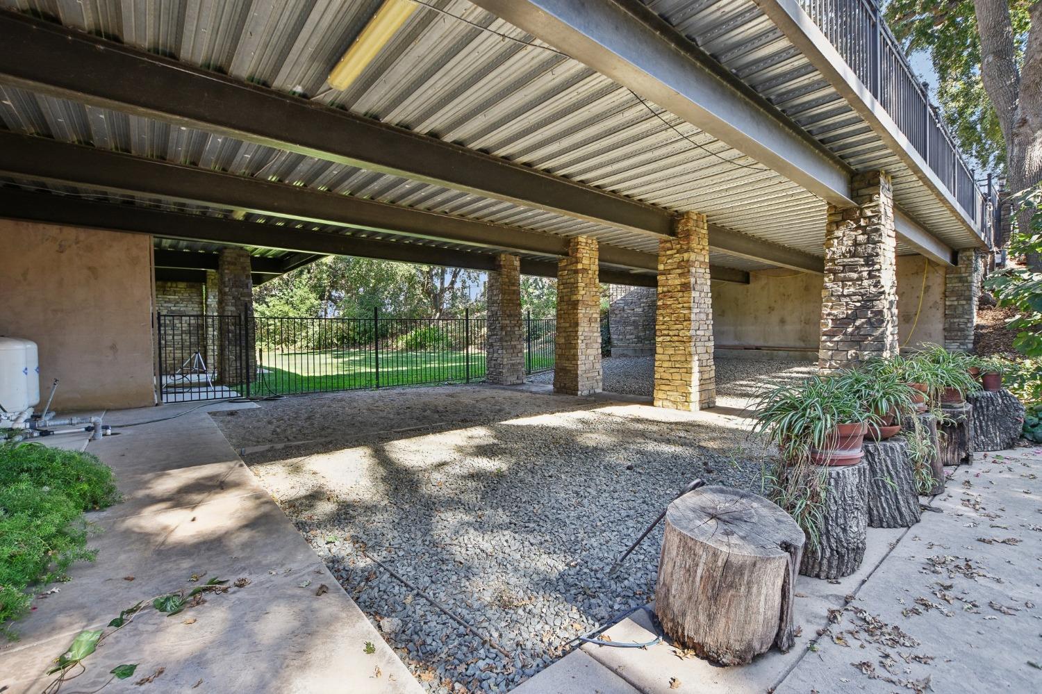 Detail Gallery Image 60 of 73 For 7027 Garden Hwy, Sacramento,  CA 95837 - 4 Beds | 3/1 Baths