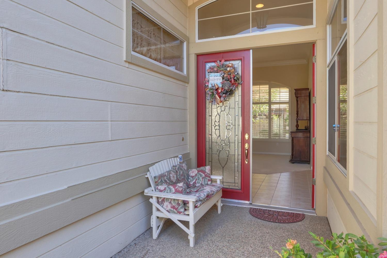 Detail Gallery Image 5 of 60 For 7125 Kingbird Ln, Roseville,  CA 95747 - 3 Beds | 2/1 Baths