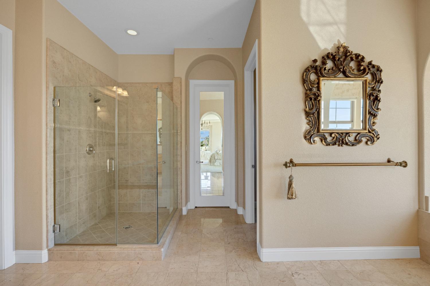 Detail Gallery Image 37 of 56 For 5021 Monteverde Ln, Lincoln,  CA 95648 - 5 Beds | 3/1 Baths