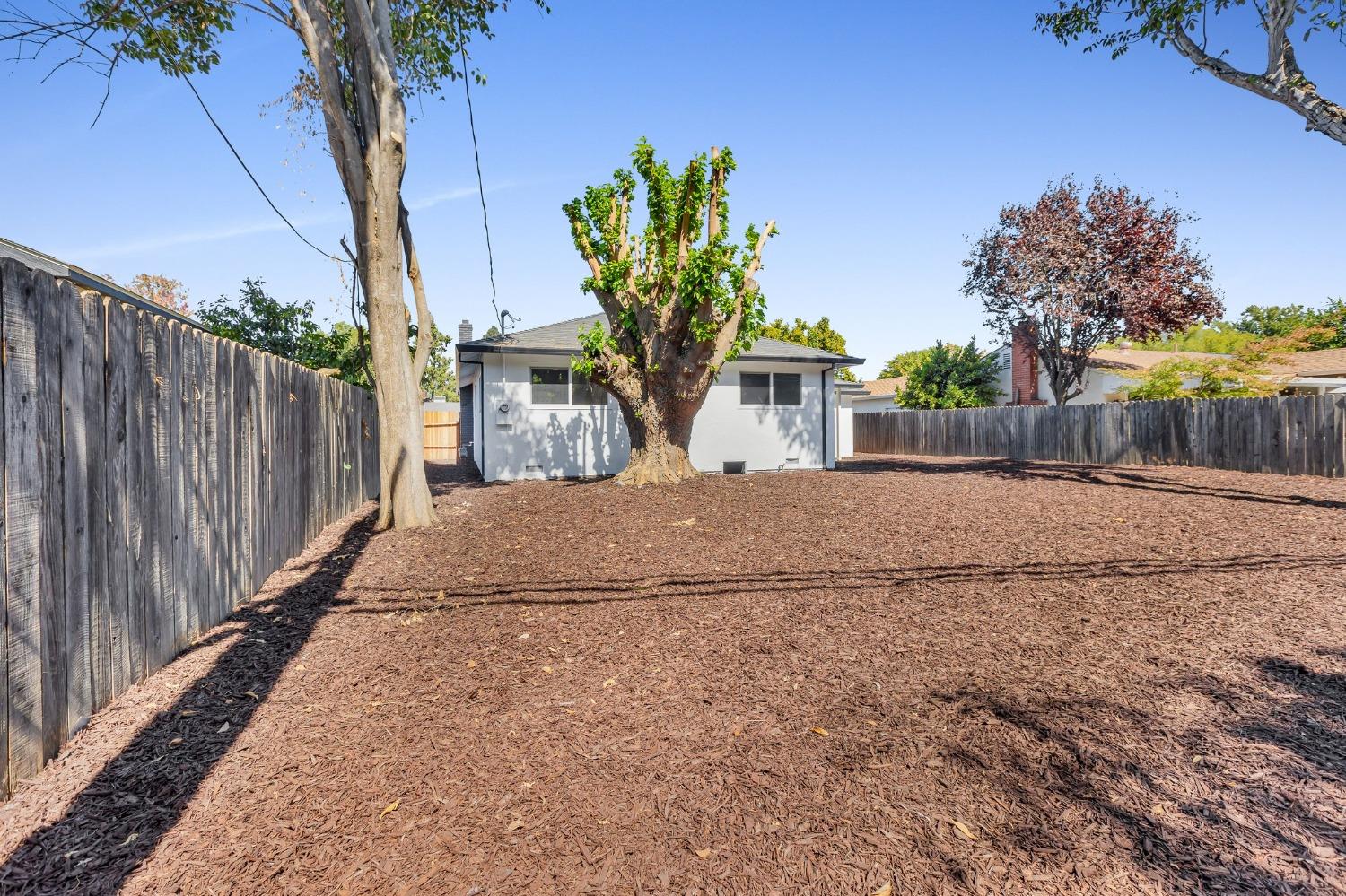 Detail Gallery Image 37 of 39 For 5156 Moddison Ave, Sacramento,  CA 95819 - 3 Beds | 1 Baths