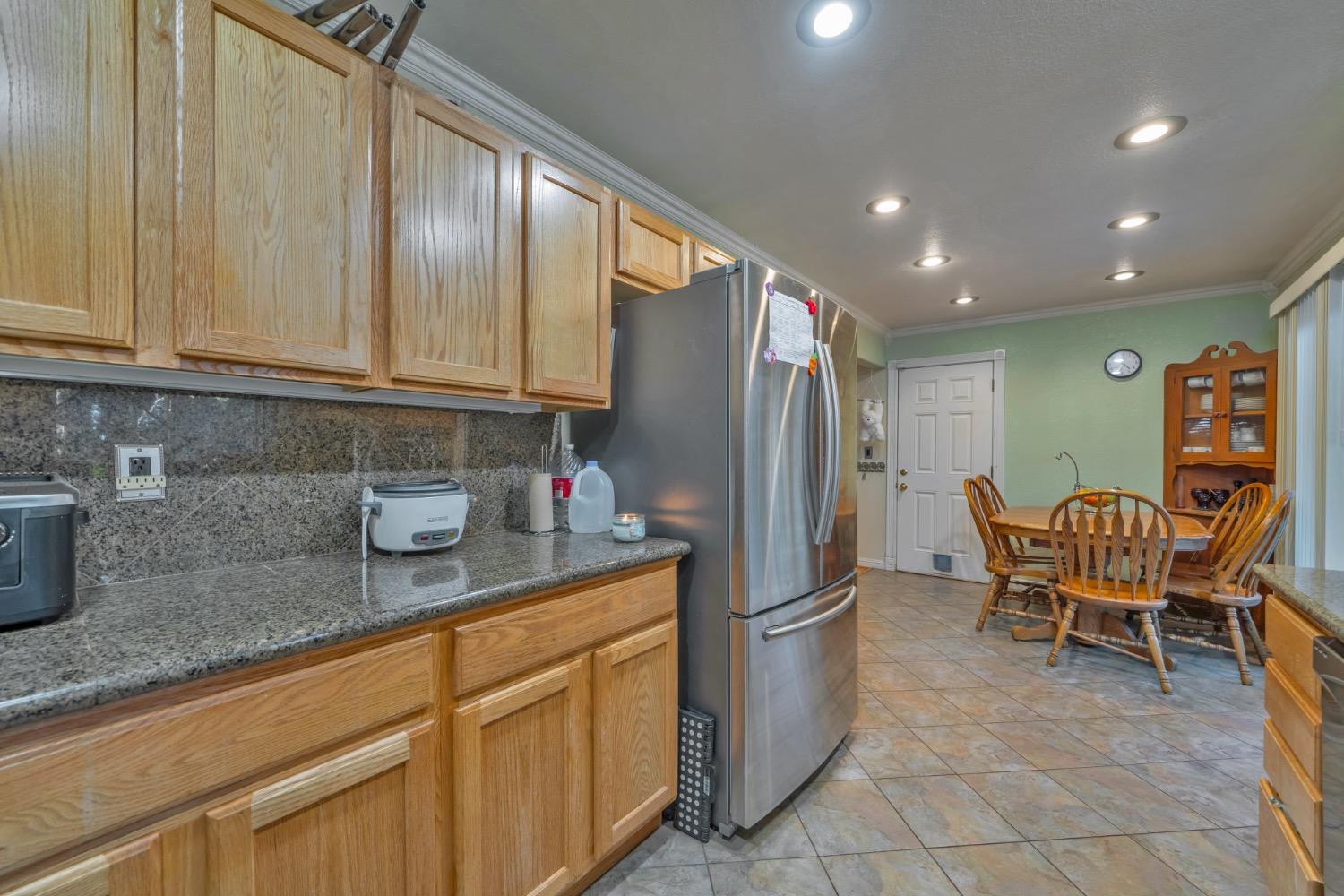 Detail Gallery Image 11 of 31 For 5045 Cedar Dr, Camino,  CA 95709 - 3 Beds | 2 Baths