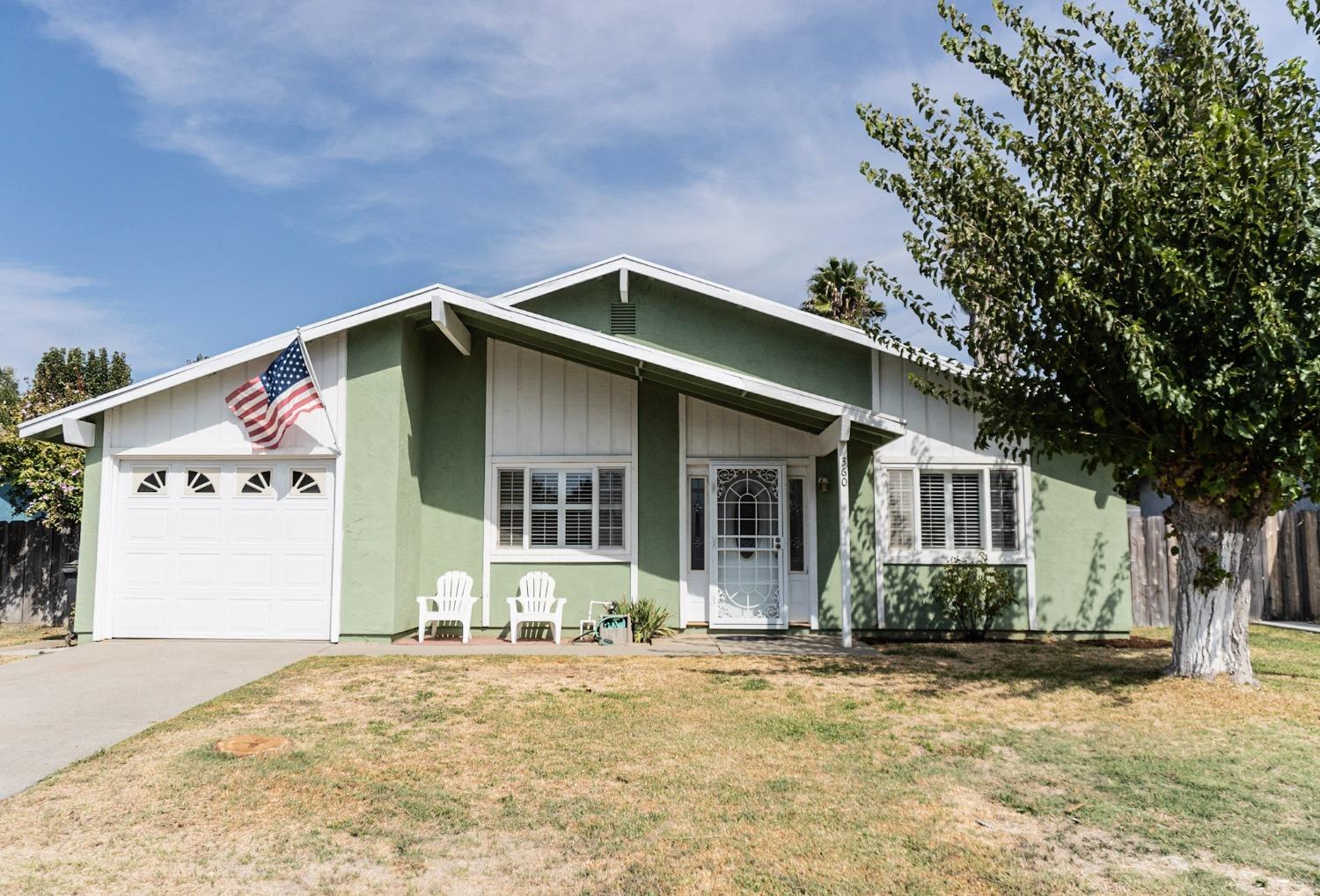 Detail Gallery Image 1 of 49 For 360 Bayberry, Gridley,  CA 95948 - 3 Beds | 2 Baths