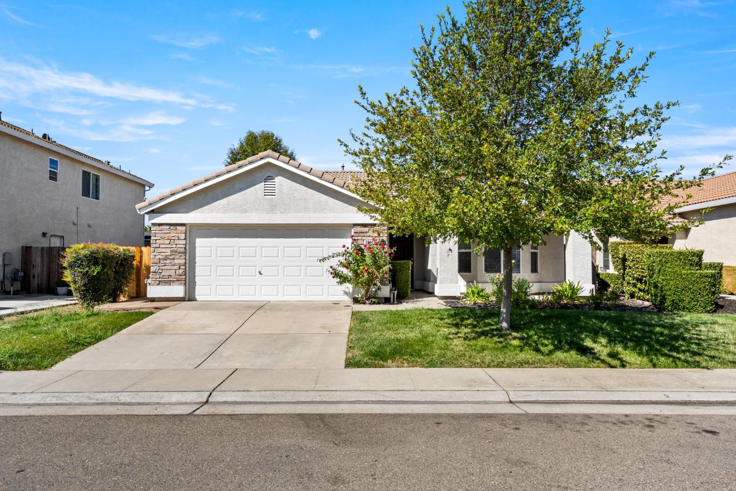 Detail Gallery Image 1 of 1 For 9844 Lucca Way, Elk Grove,  CA 95757 - 3 Beds | 2 Baths