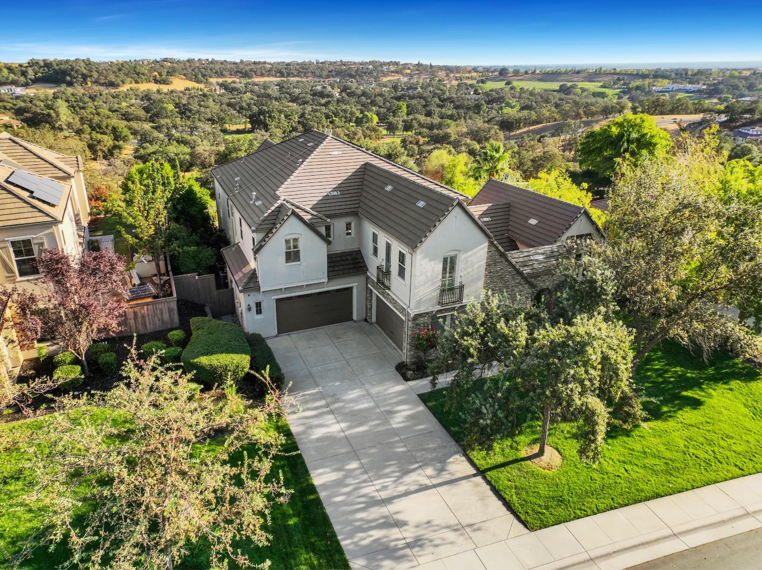 Detail Gallery Image 1 of 56 For 5021 Monteverde Ln, Lincoln,  CA 95648 - 5 Beds | 3/1 Baths