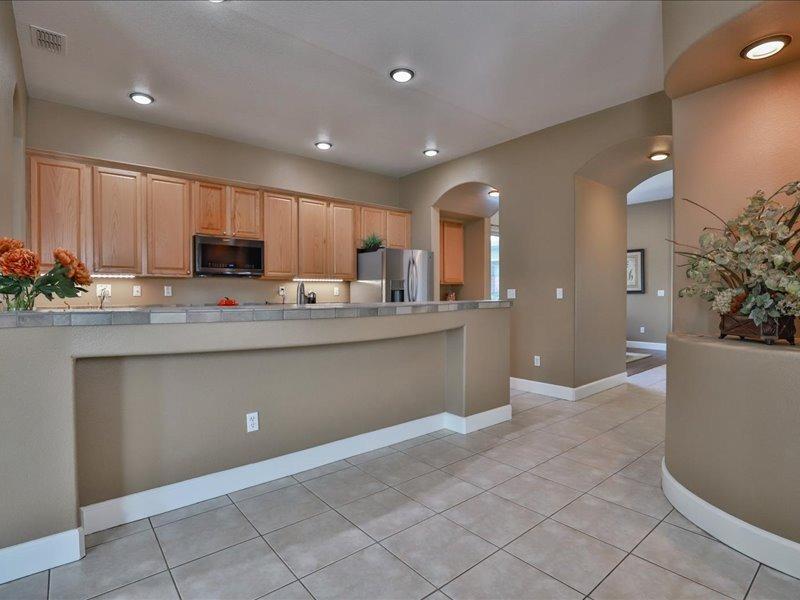 Detail Gallery Image 12 of 55 For 311 Connor Cir, Sacramento,  CA 95835 - 4 Beds | 2 Baths