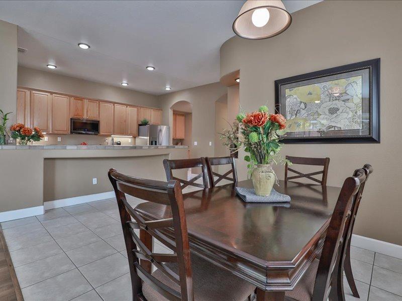 Detail Gallery Image 11 of 55 For 311 Connor Cir, Sacramento,  CA 95835 - 4 Beds | 2 Baths