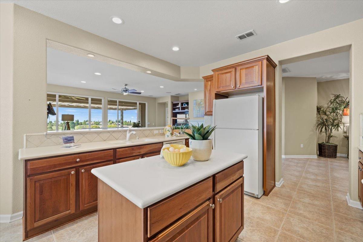 Walden View Court, Lincoln, California image 11