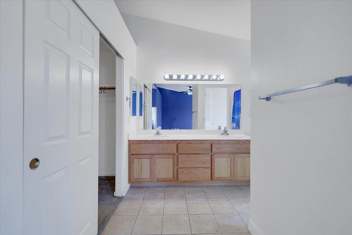 Detail Gallery Image 21 of 28 For 1854 Big Oaks Dr, Yuba City,  CA 95991 - 4 Beds | 2 Baths