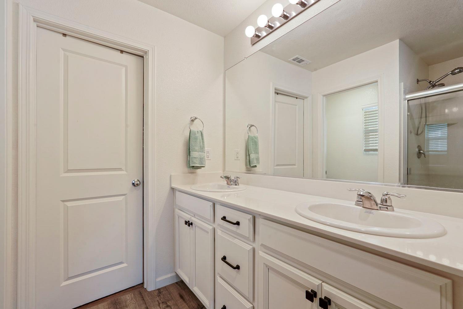 Detail Gallery Image 37 of 50 For 2912 Oaksey Way, Antelope,  CA 95843 - 4 Beds | 2/1 Baths