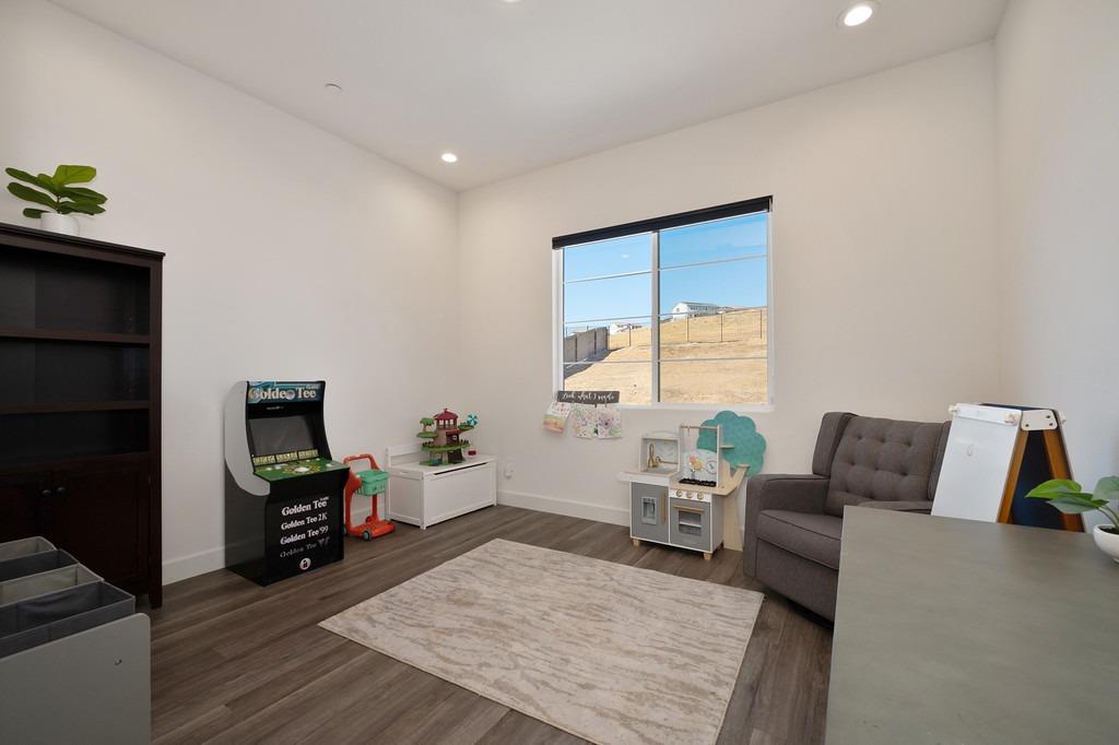 Nisenan Valley Court, Lincoln, California image 17