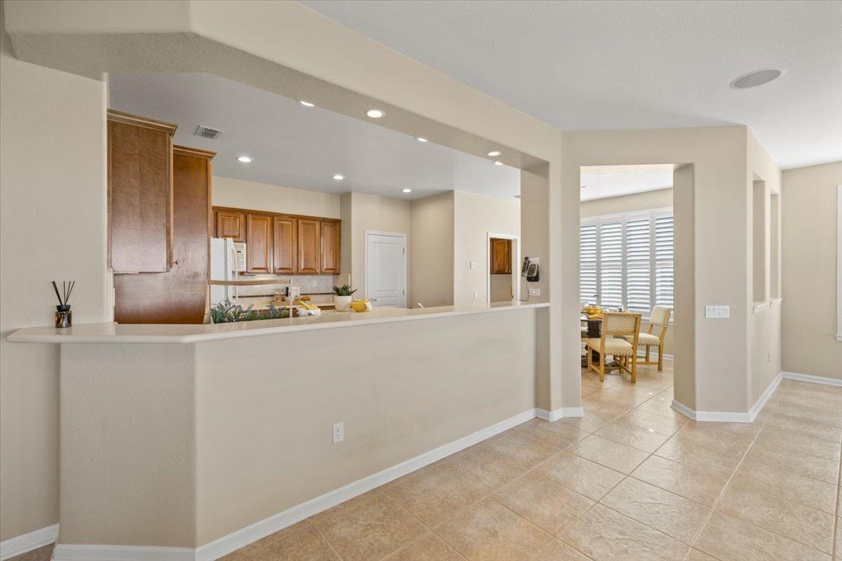 Walden View Court, Lincoln, California image 7