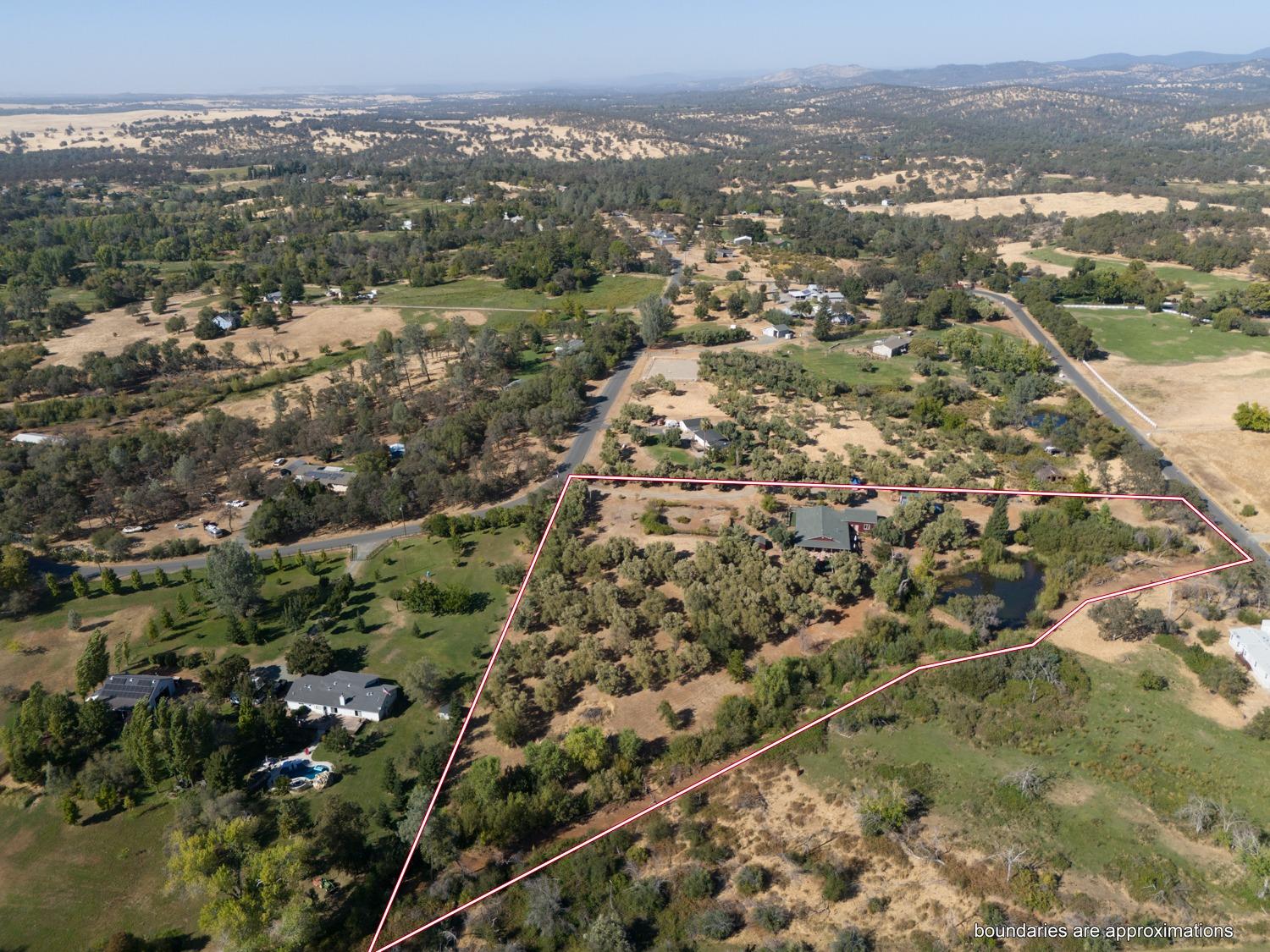 Detail Gallery Image 9 of 86 For 5142 Loop Rd, Marysville,  CA 95901 - 3 Beds | 3 Baths