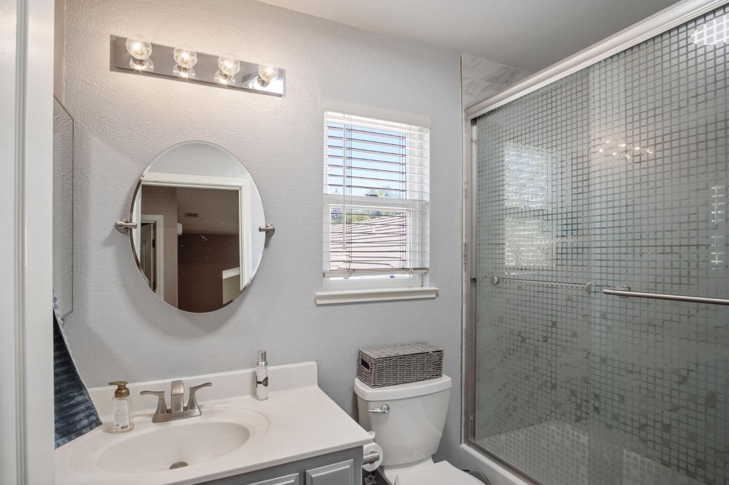 Detail Gallery Image 23 of 34 For 3724 Adams St, Turlock,  CA 95382 - 3 Beds | 2/1 Baths