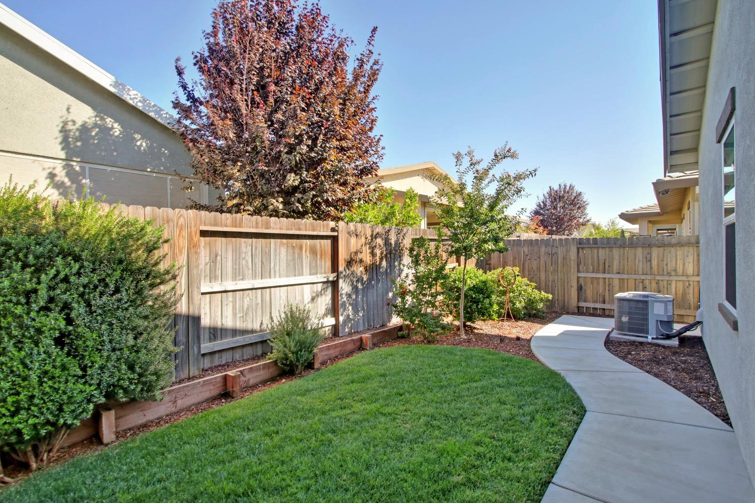 Detail Gallery Image 56 of 73 For 5040 Fieldview Ln, Roseville,  CA 95747 - 3 Beds | 3/1 Baths